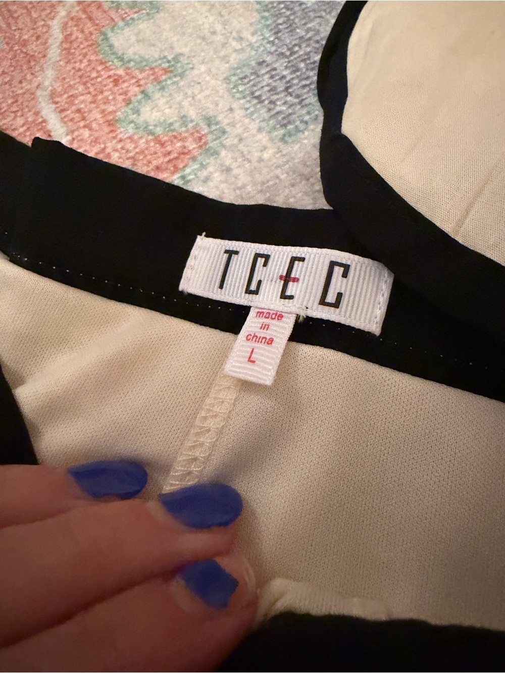 TCEC Cream and Black Scalloped Trim Two Piece Set - Picture 3 of 4